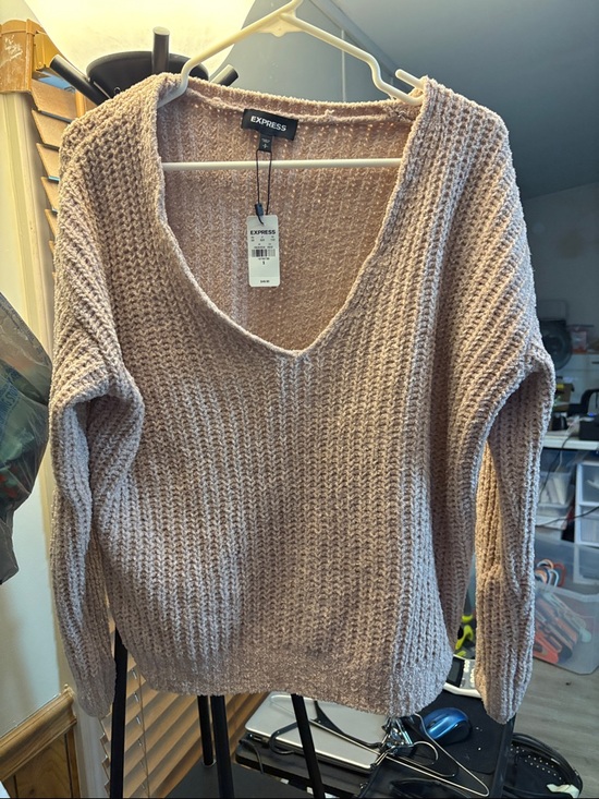 Express Sweaters - Express V-Neck Chunky Knit Sweater - Dusty Mauve